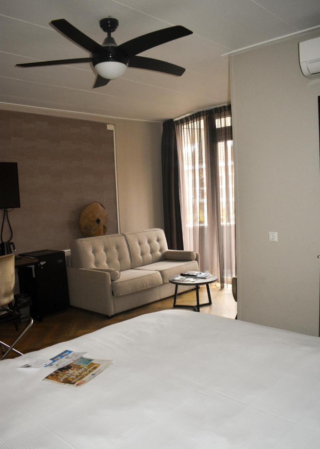 Fletcher Hotel-Restaurant De Korenbeurs Мейд Екстериор снимка